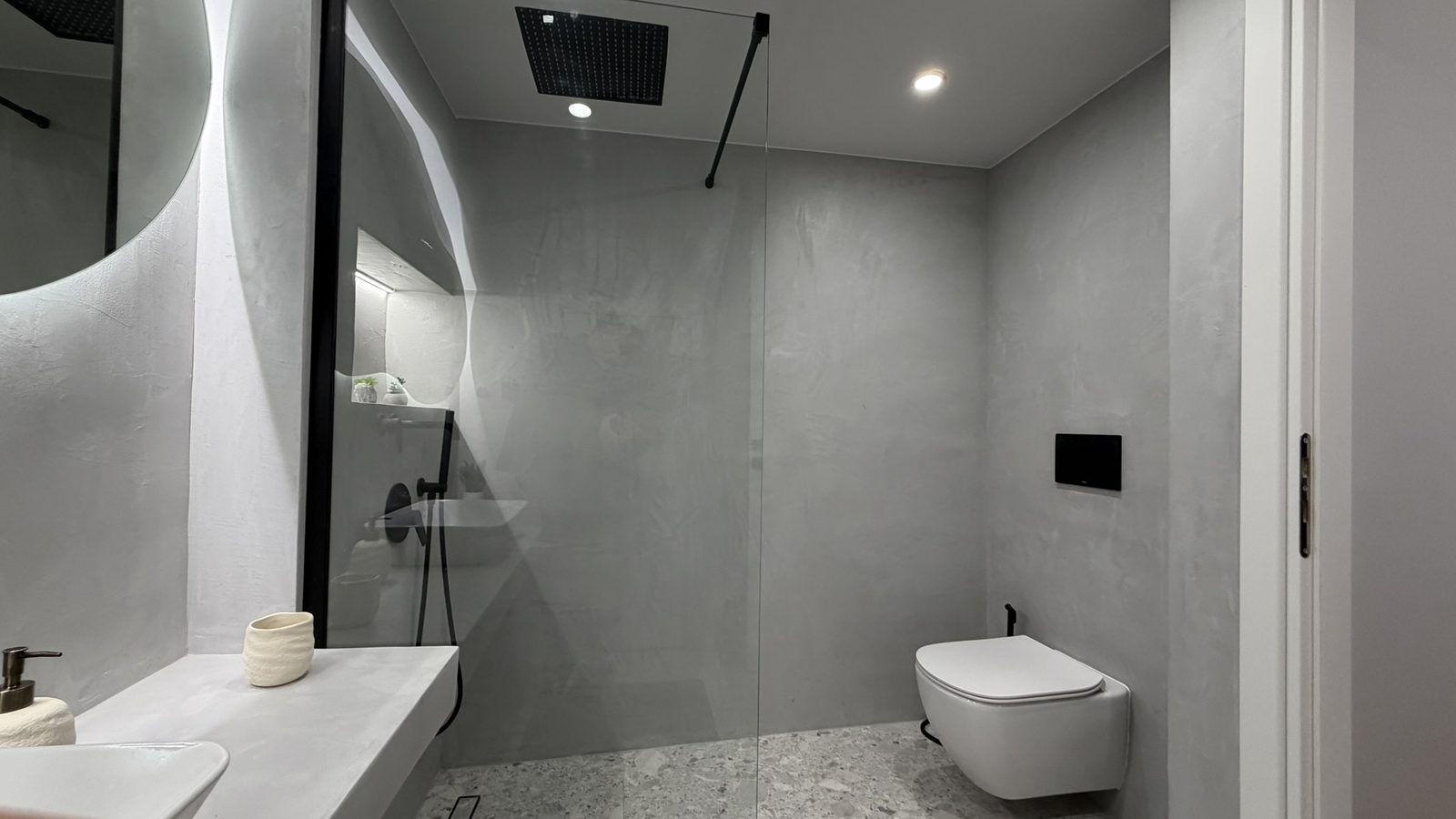 Metro hattında eşyalı daire — G1 · duş
