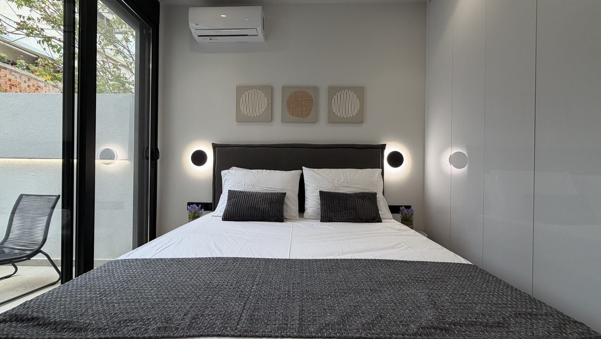Metro hattında eşyalı daire — G1 · yatak odası
